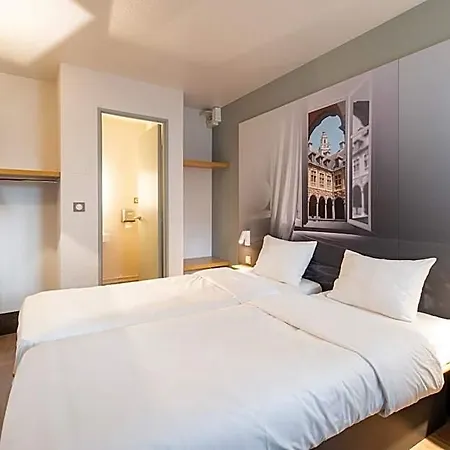Lille Unexpo Hotell Seclin